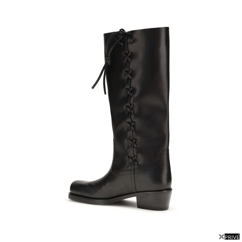 Bottes noires — 3