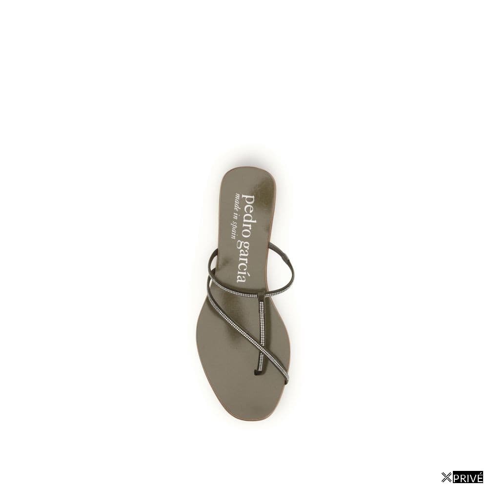 Sandales brunes — 4