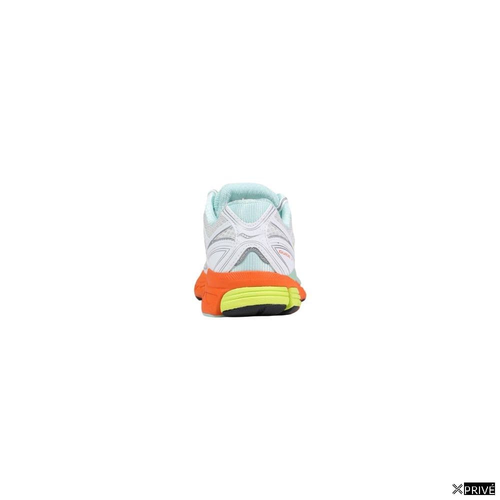 Chaussures de sport blanches — 4