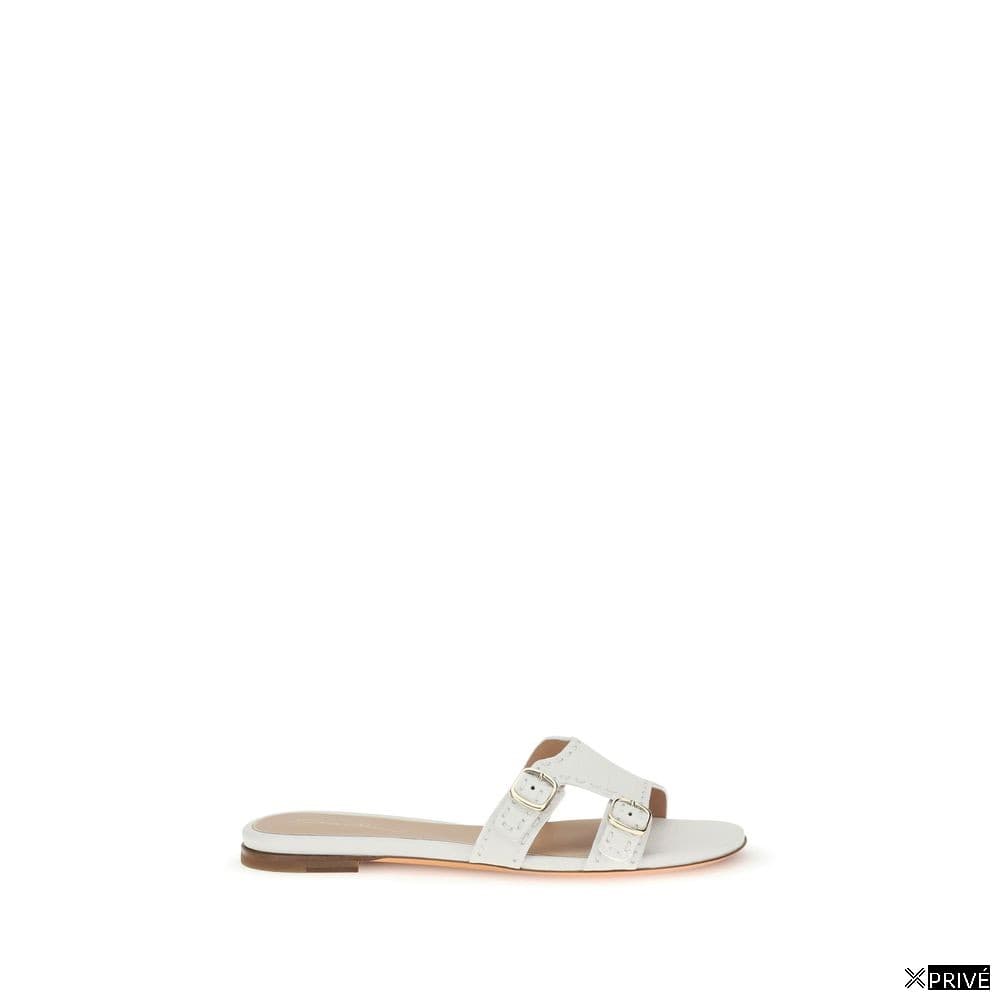 Sandales blanches — 1