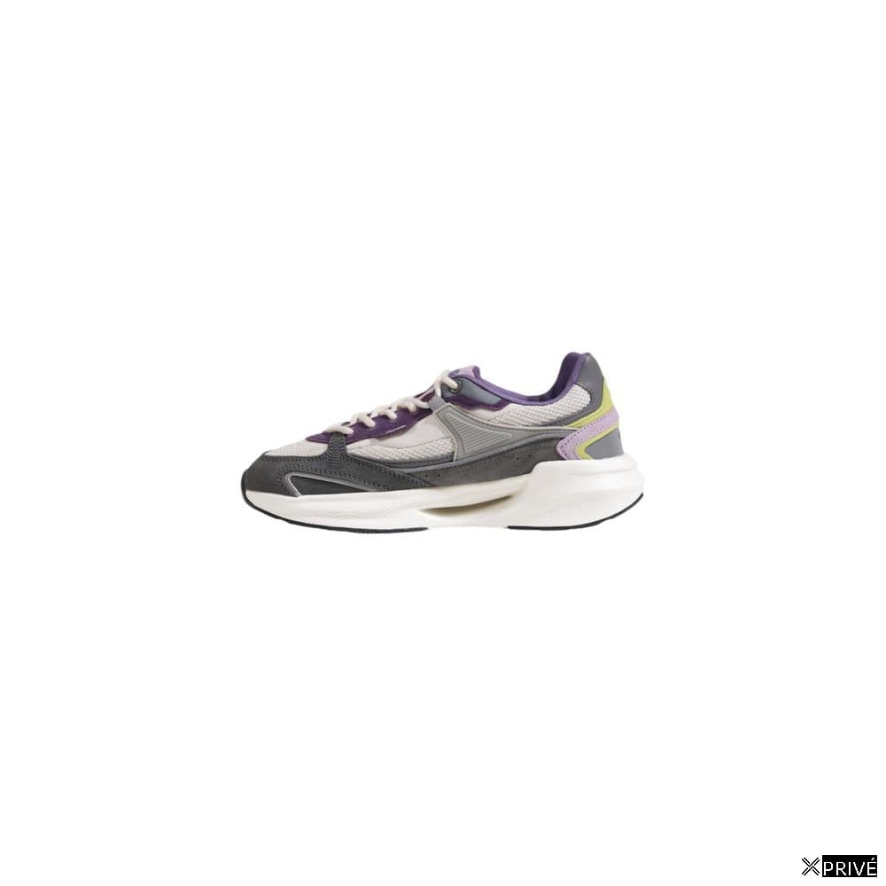 Chaussures de sport grises en Tissu — 3