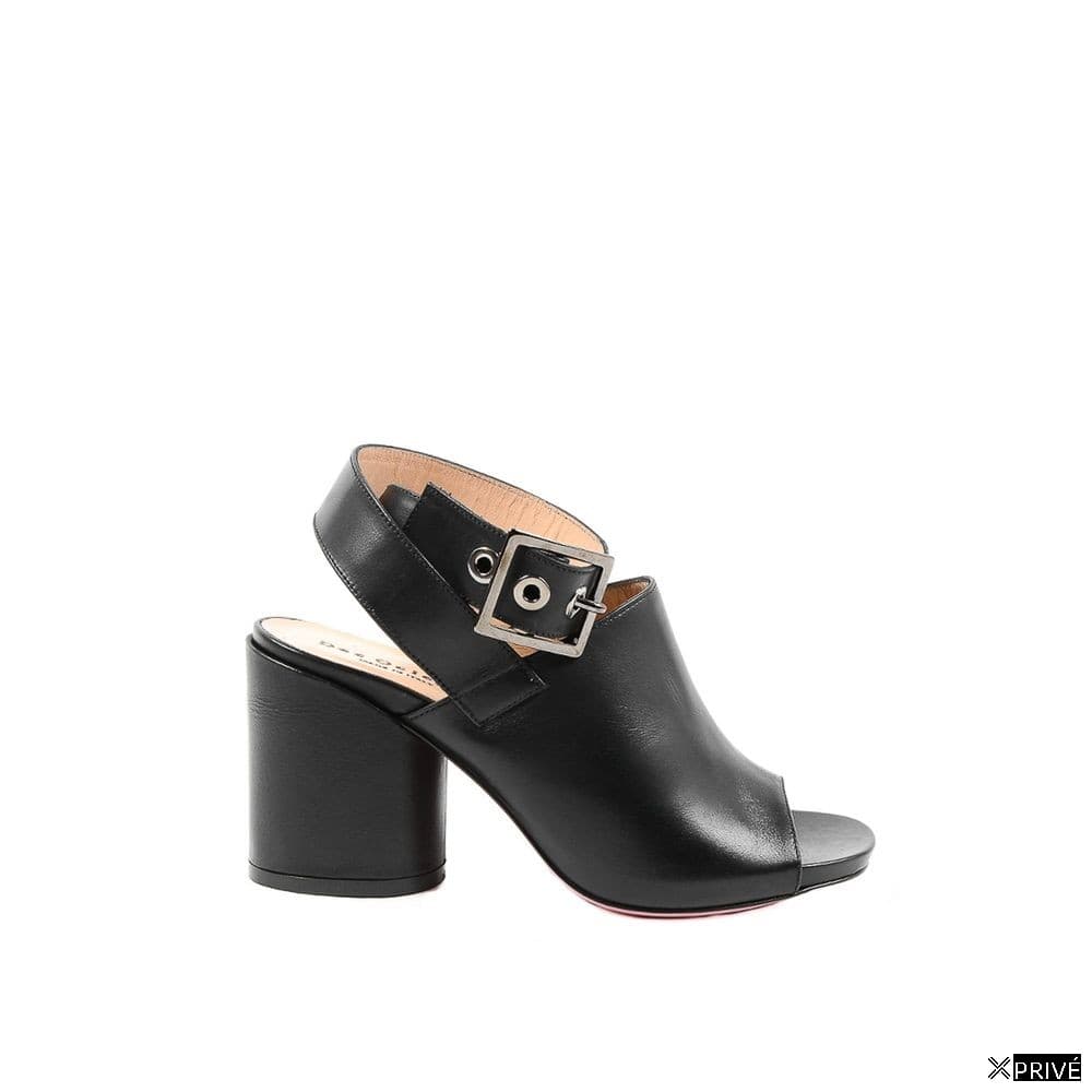 Sandales noires en Cuir — 1