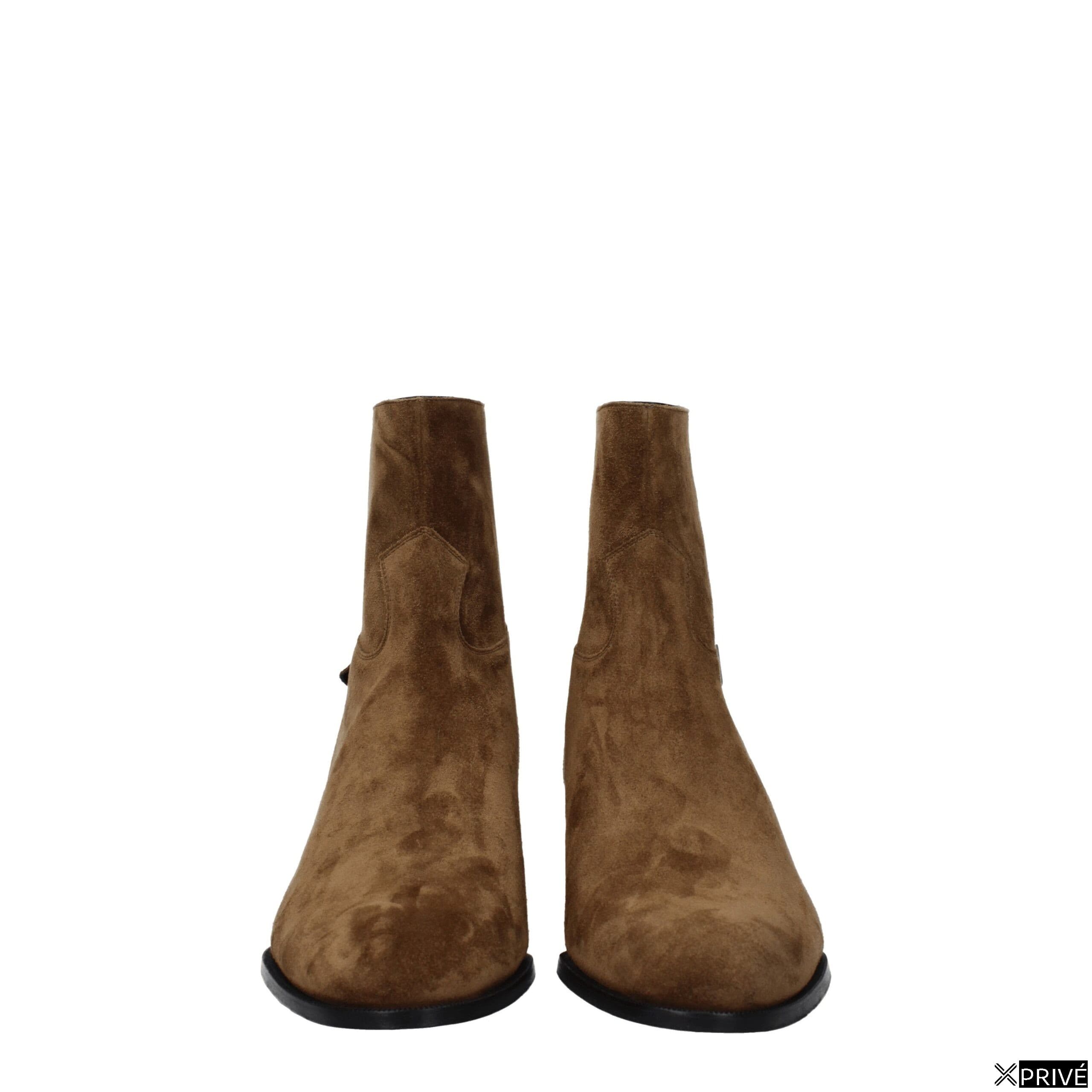Bottes brunes — 3