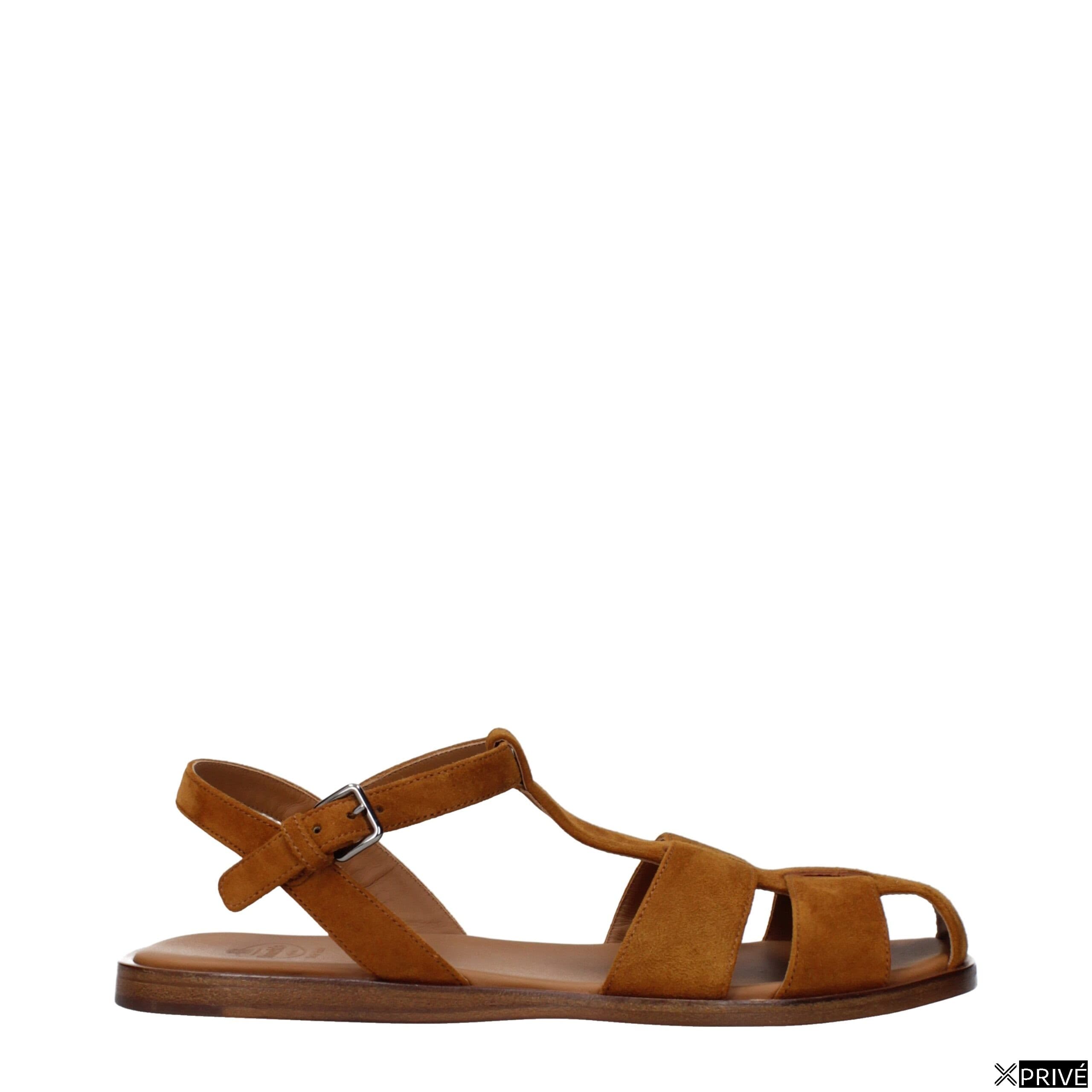 Sandales brunes — 1