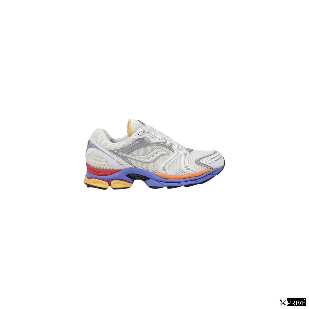 Chaussures de sport blanches — 1