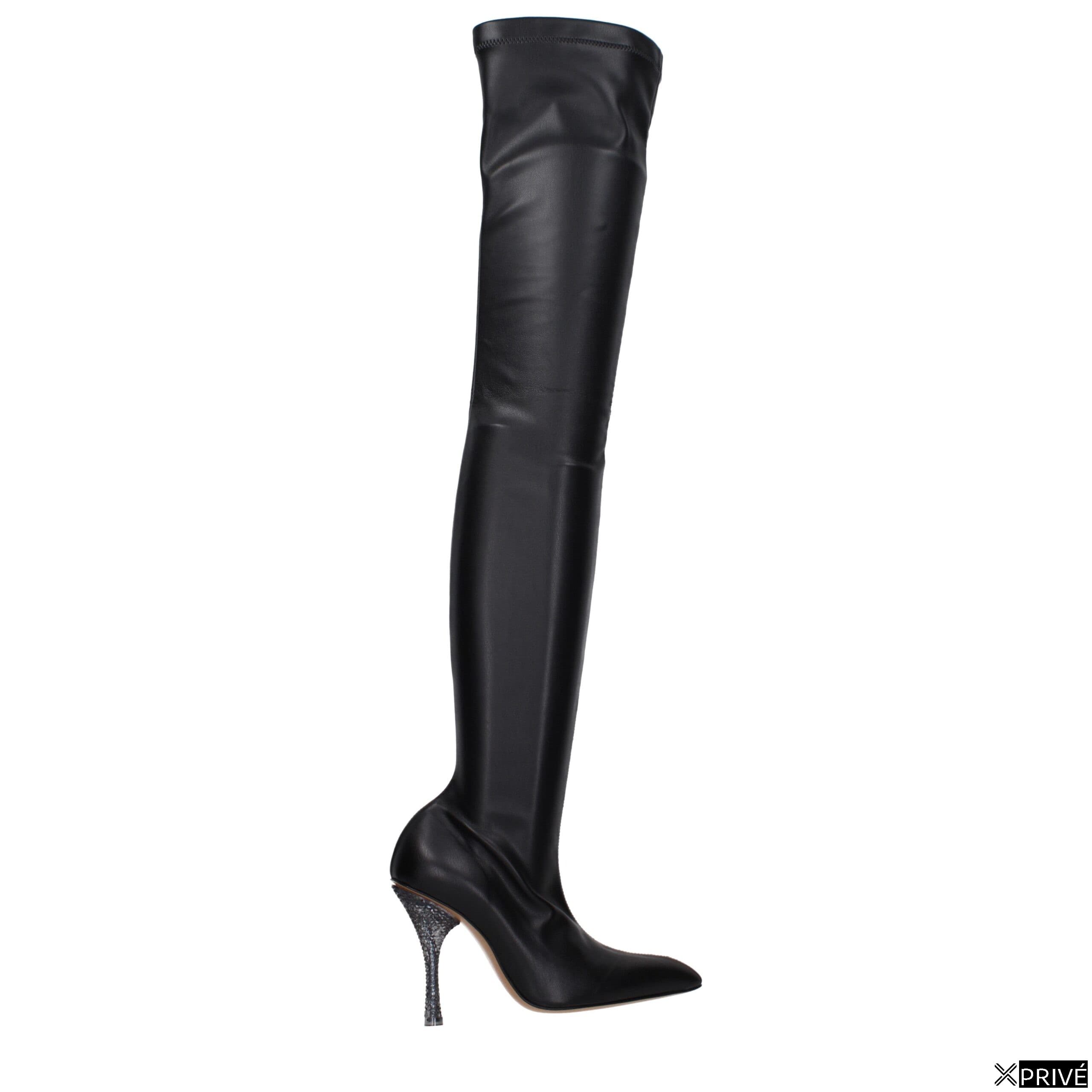 Bottes noires — 1
