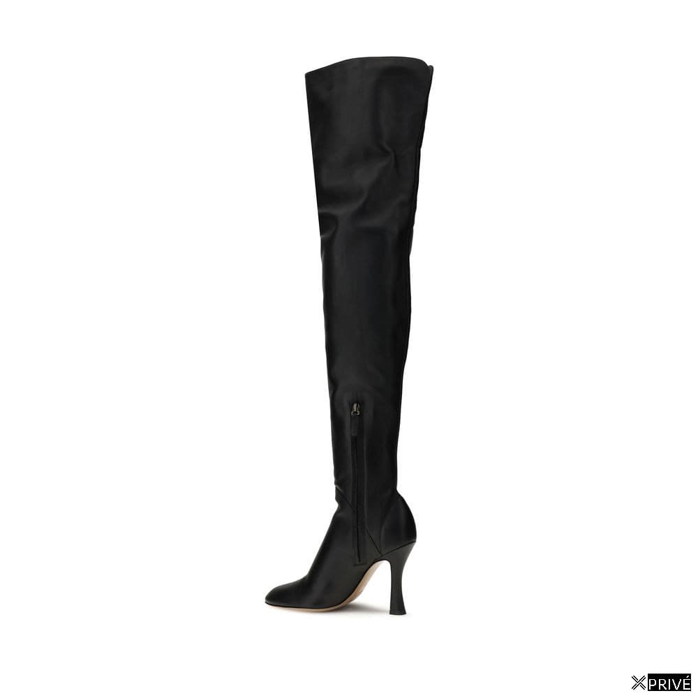 Bottes noires — 3