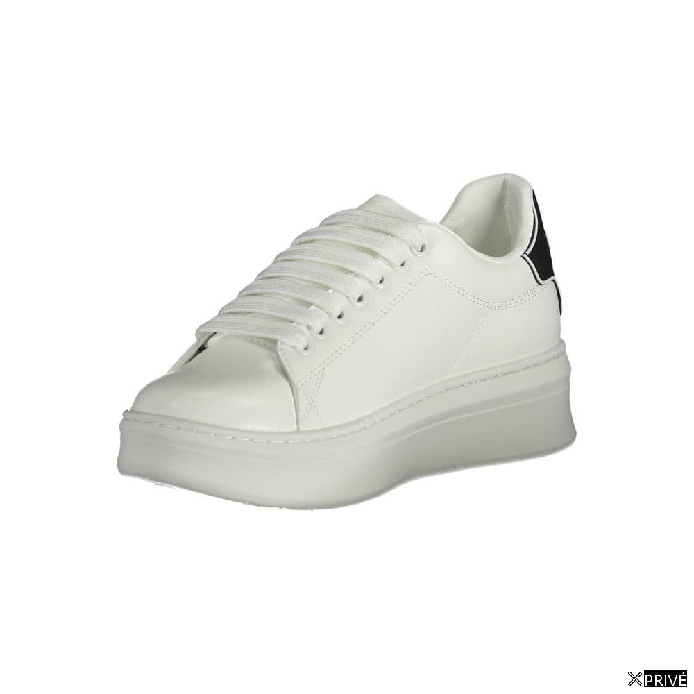 Chaussures de sport blanches — 3