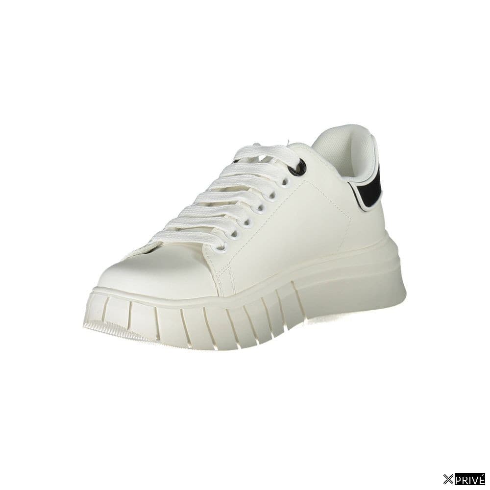 Chaussures de sport blanches — 3