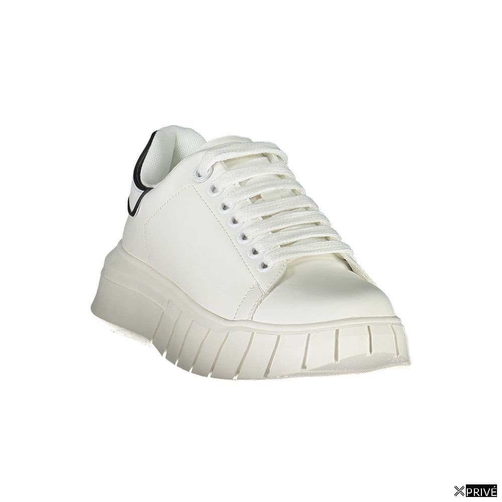 Chaussures de sport blanches — 2