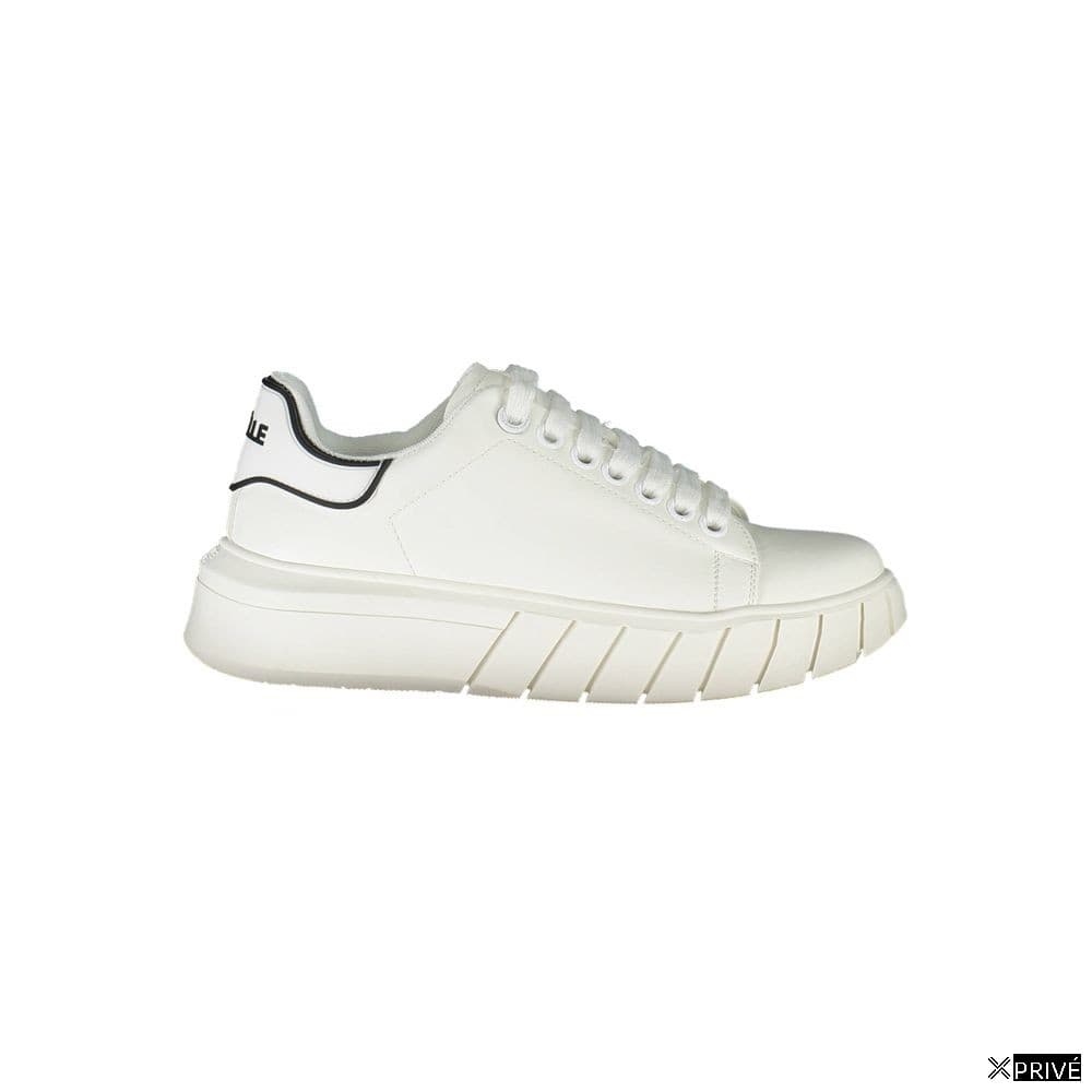 Chaussures de sport blanches — 1