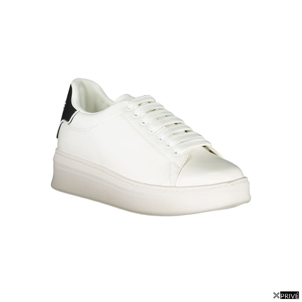 Chaussures de sport blanches — 2