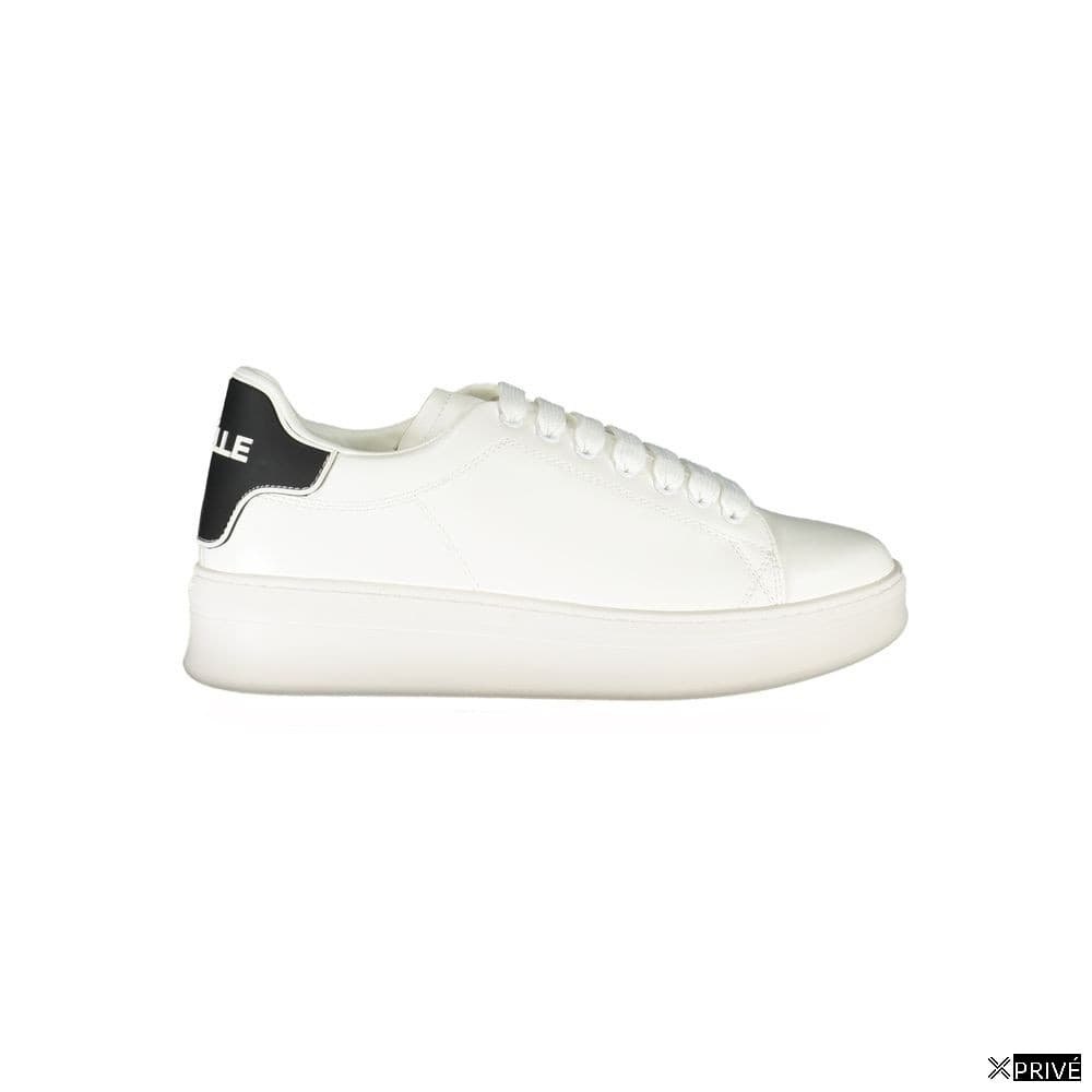 Chaussures de sport blanches — 1