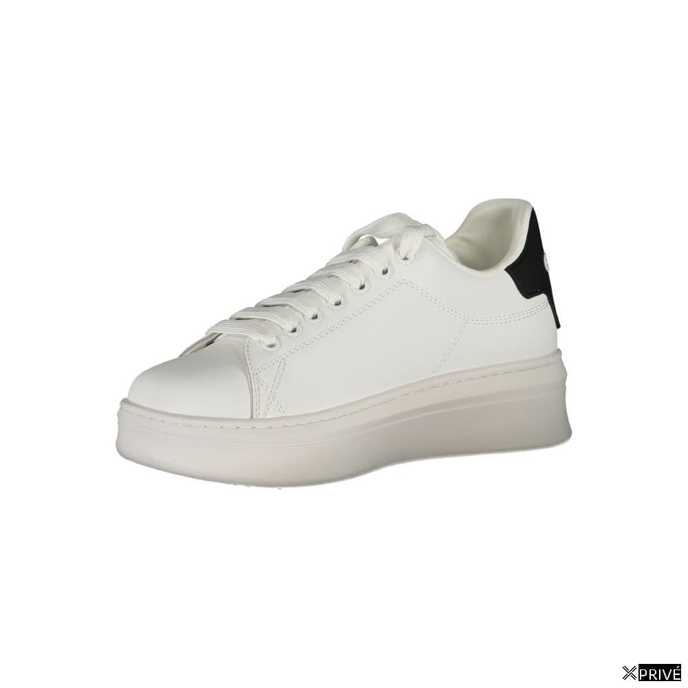 Chaussures de sport blanches — 3