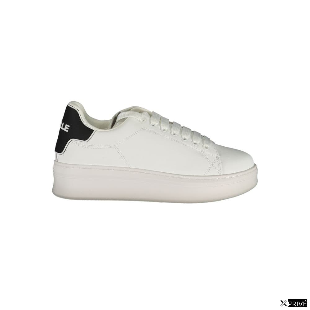 Chaussures de sport blanches — 1
