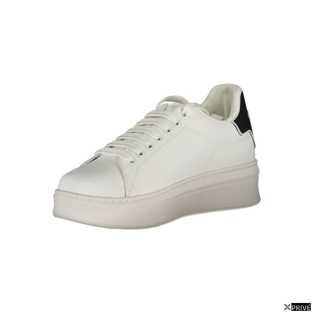 Chaussures de sport blanches — 3