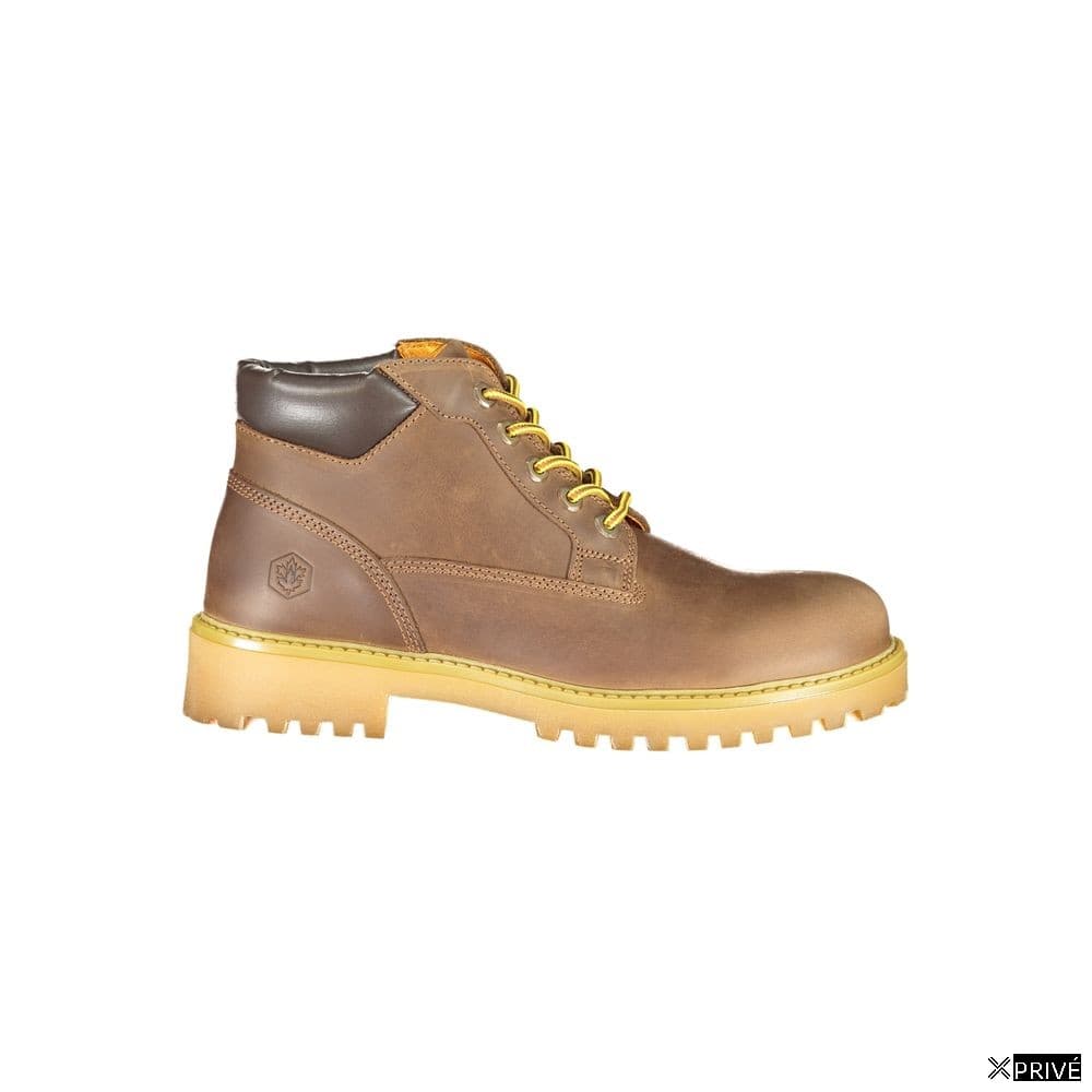 Chaussures de sport brunes — 1