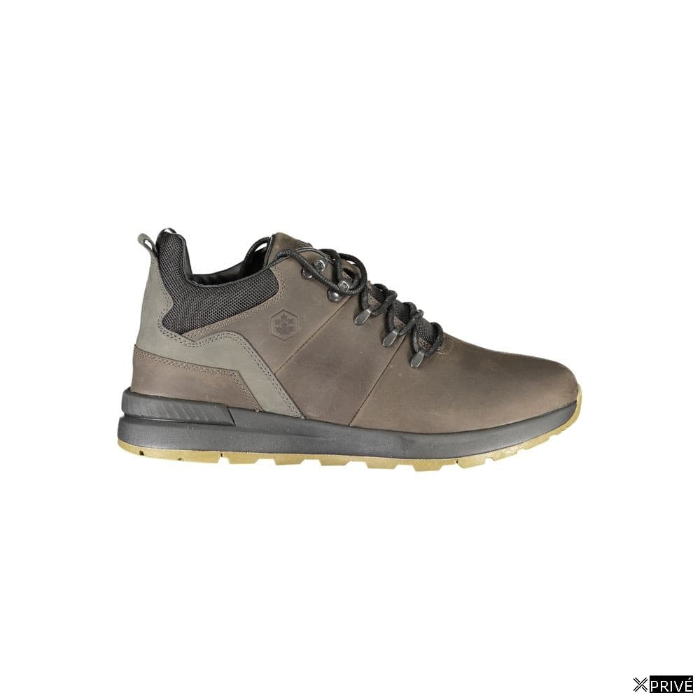 Chaussures de sport brunes — 1