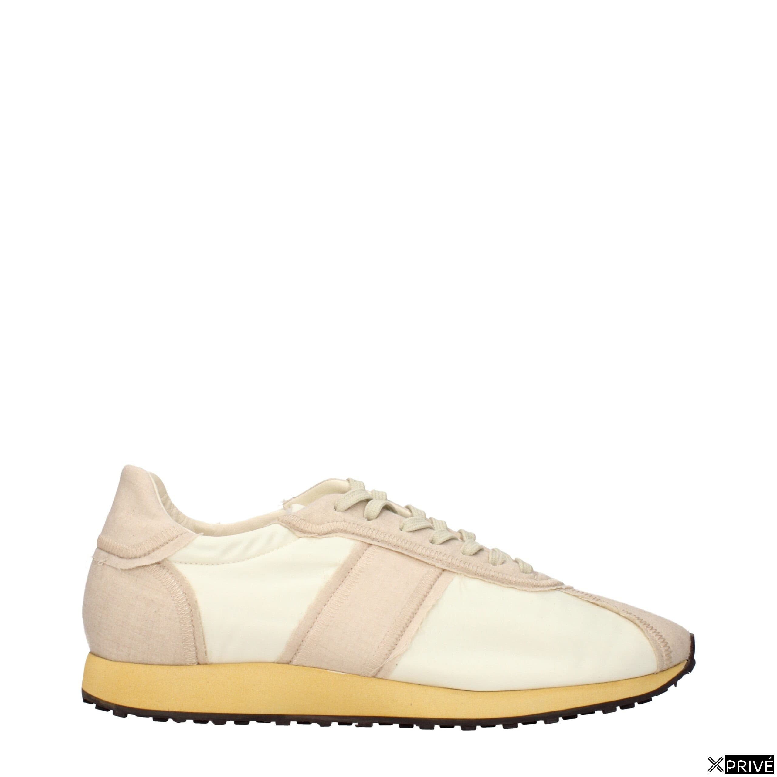 Chaussures de sport beiges en Tissu — 1