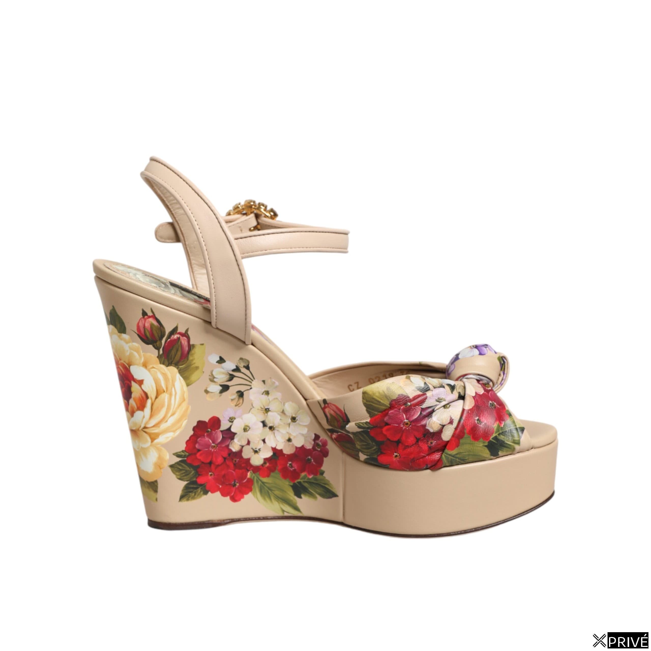 Sandales beiges en 100lf — 1