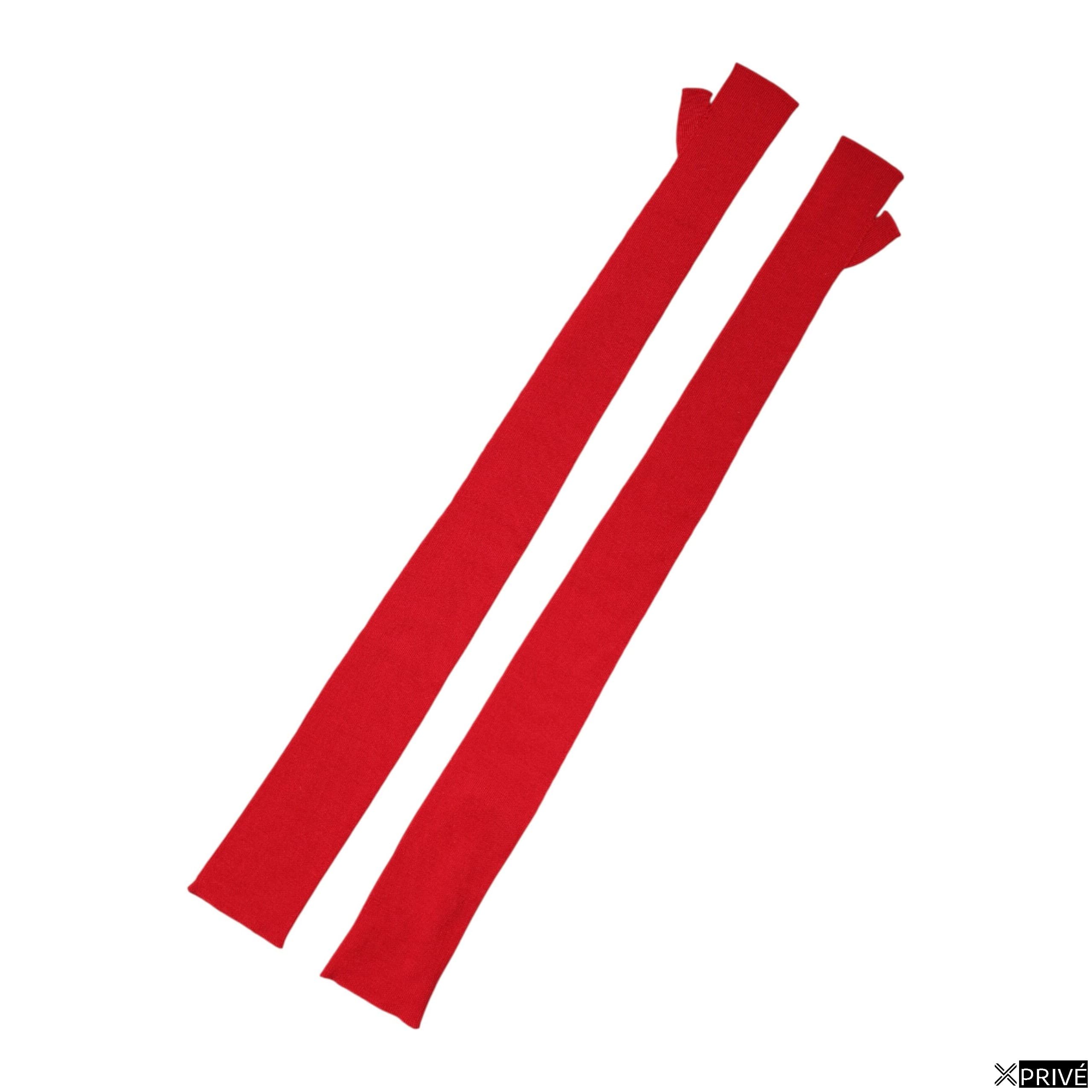 Gant rouge — 1