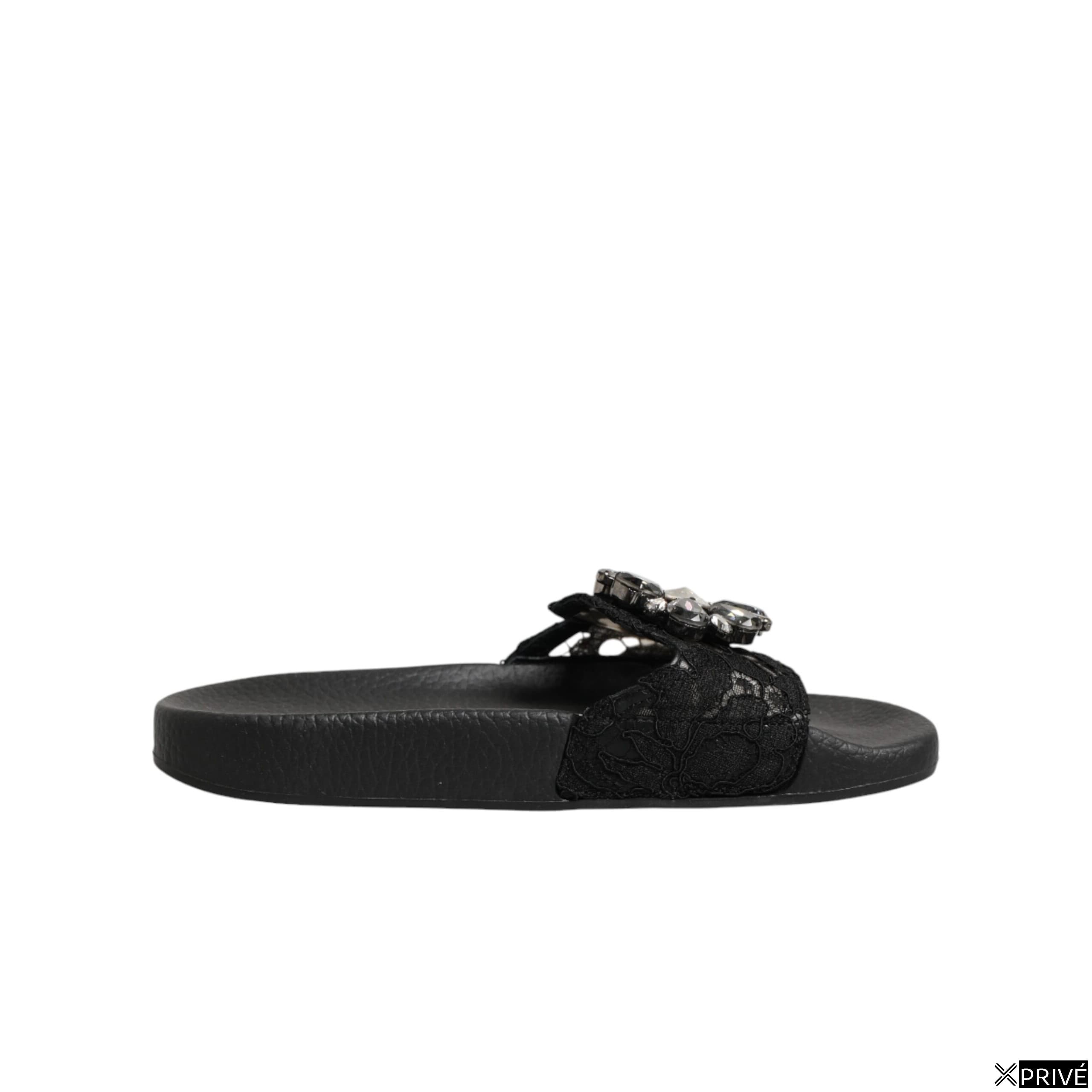 Sandales noires — 1