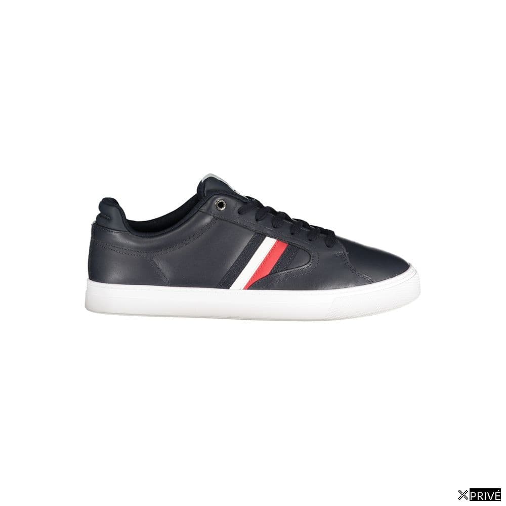 Chaussures de sport bleues — 1