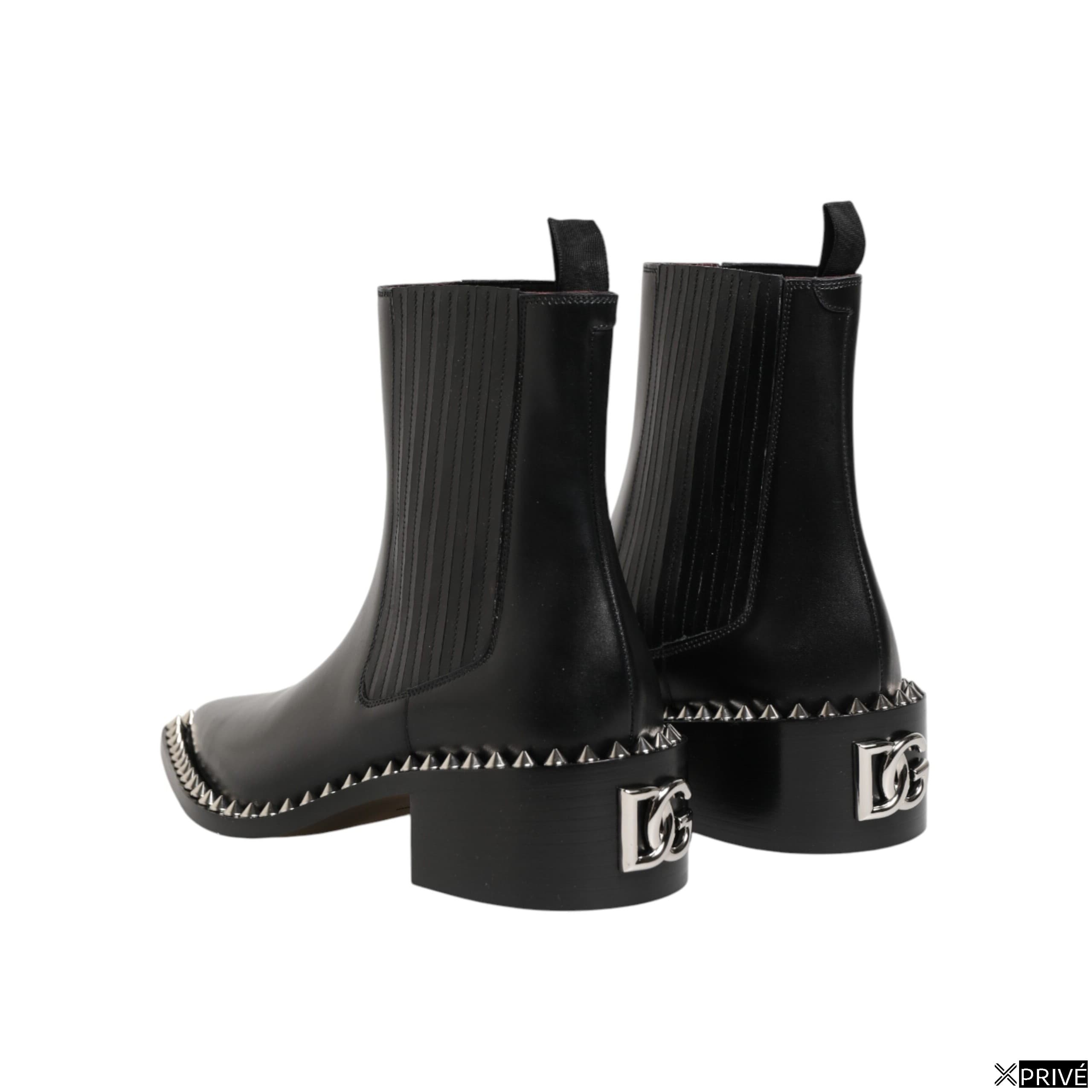 Bottes noires — 6