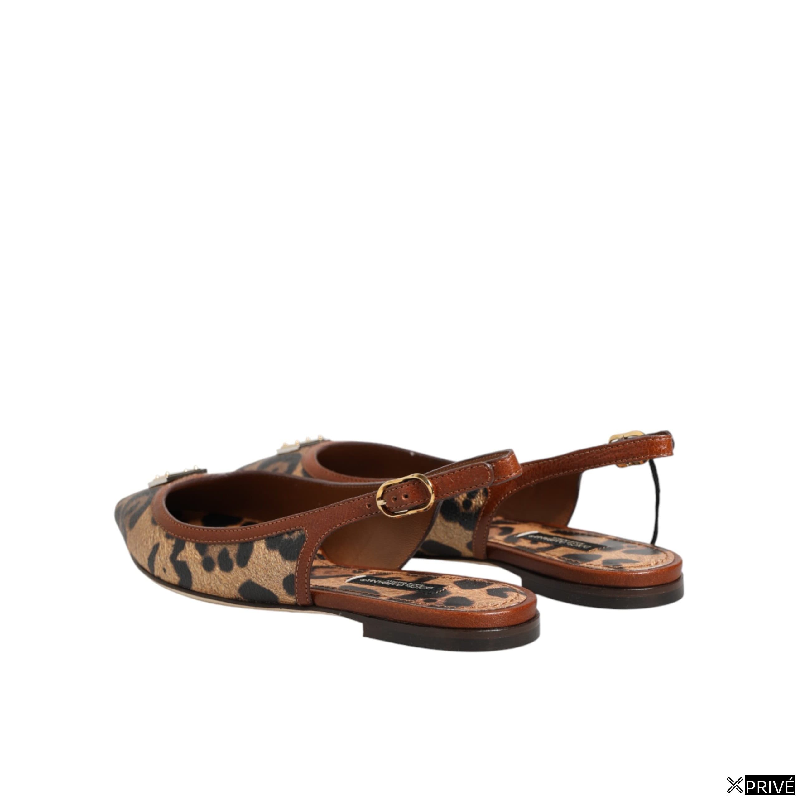 Chaussures plates brunes — 6