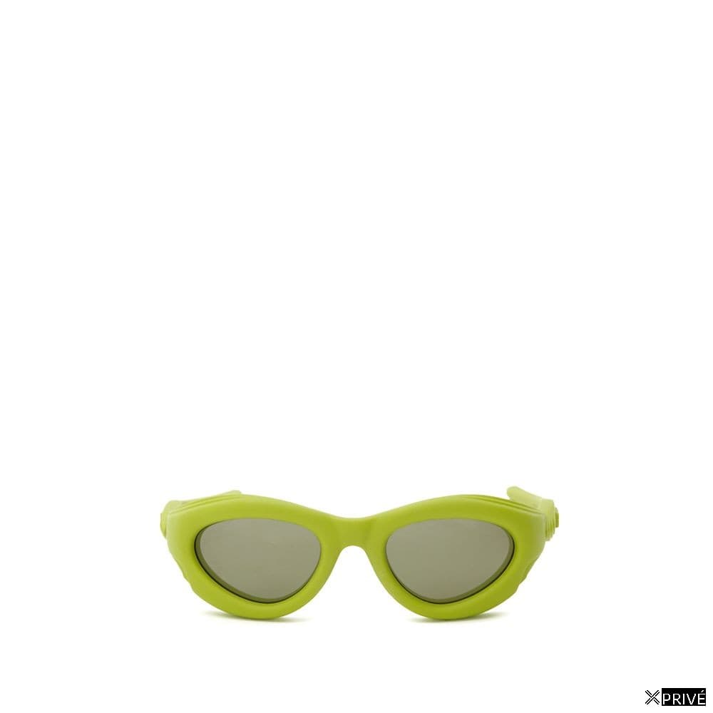 Lunettes de soleil jaunes — 1