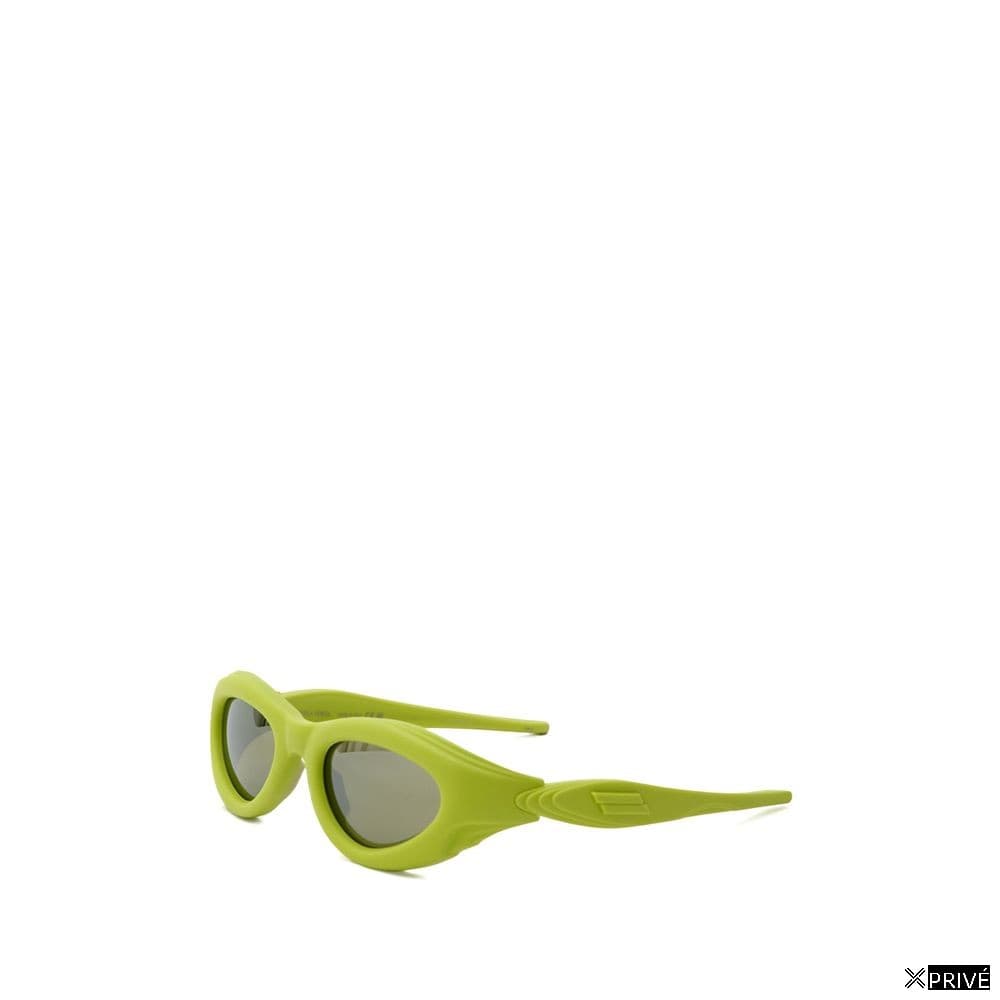 Lunettes de soleil jaunes — 2