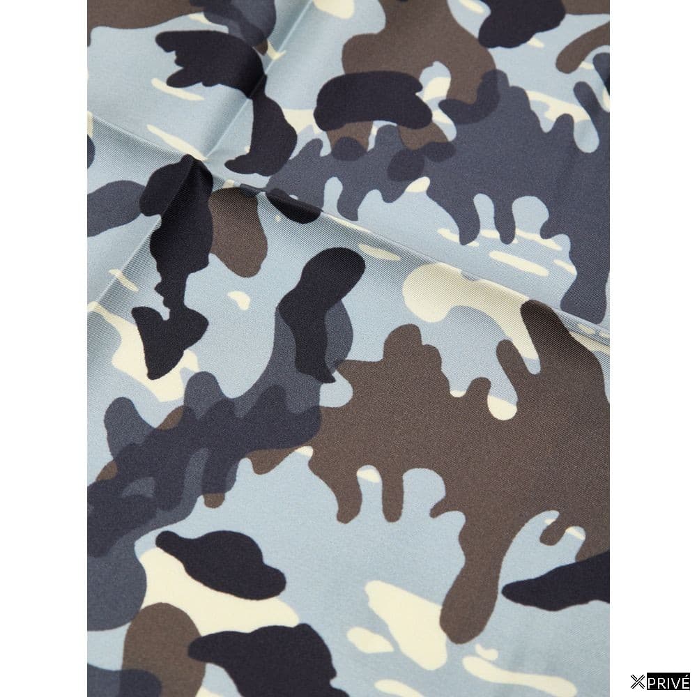 Mouchoir gris en Soie — 5