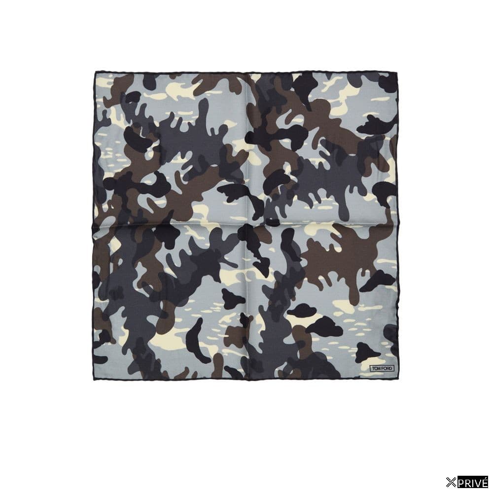 Mouchoir gris en Soie — 1