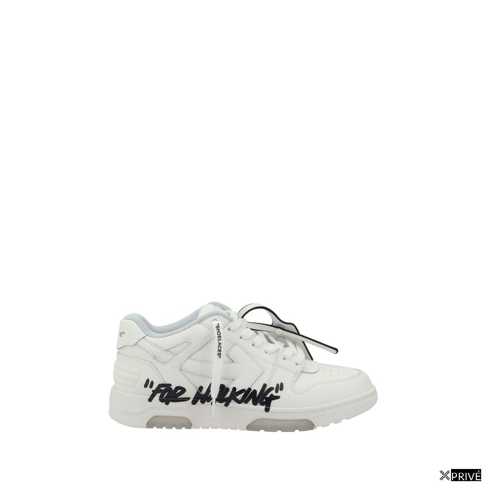 Chaussures de sport blanches en Caoutchouc — 1