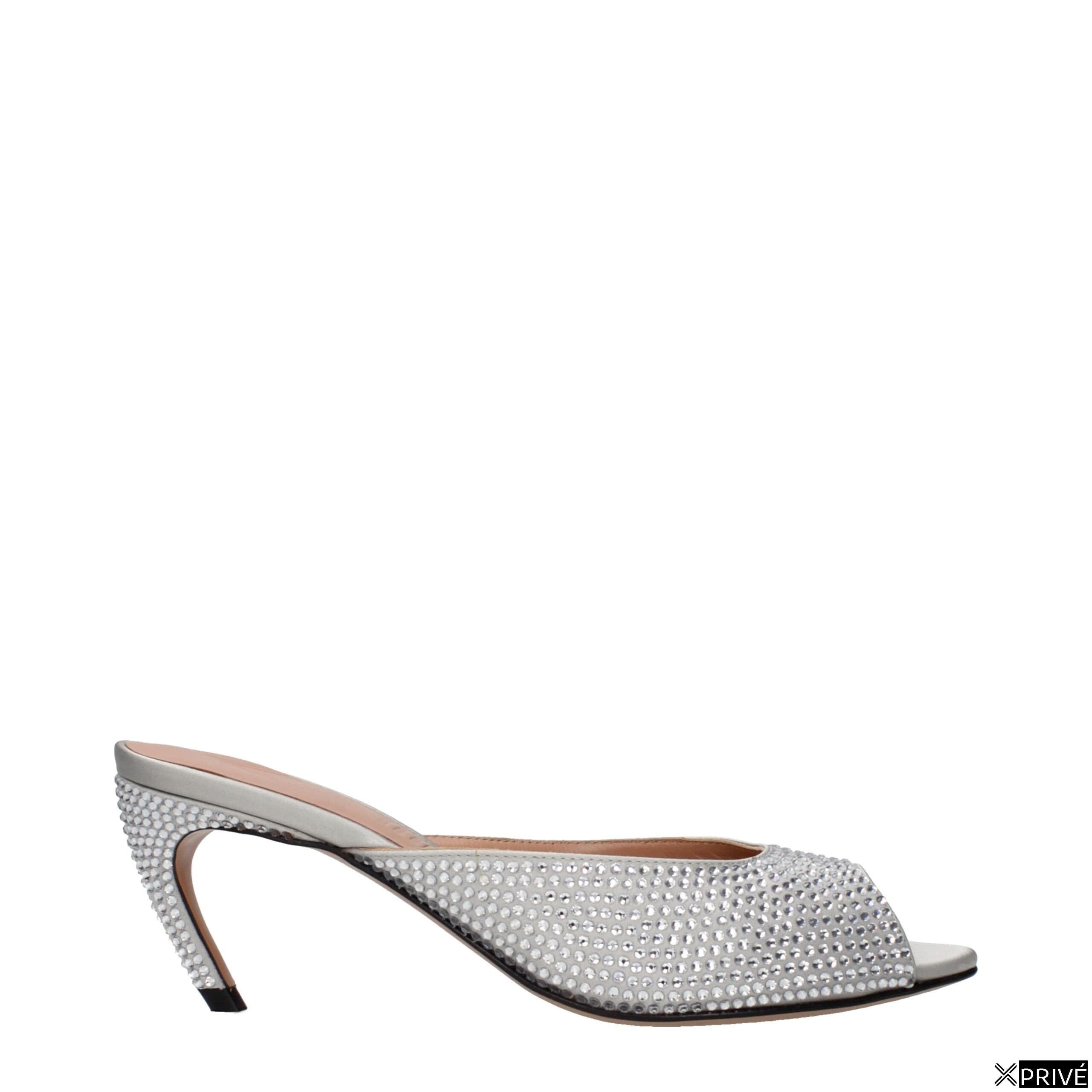Sandales grises en Satin — 1