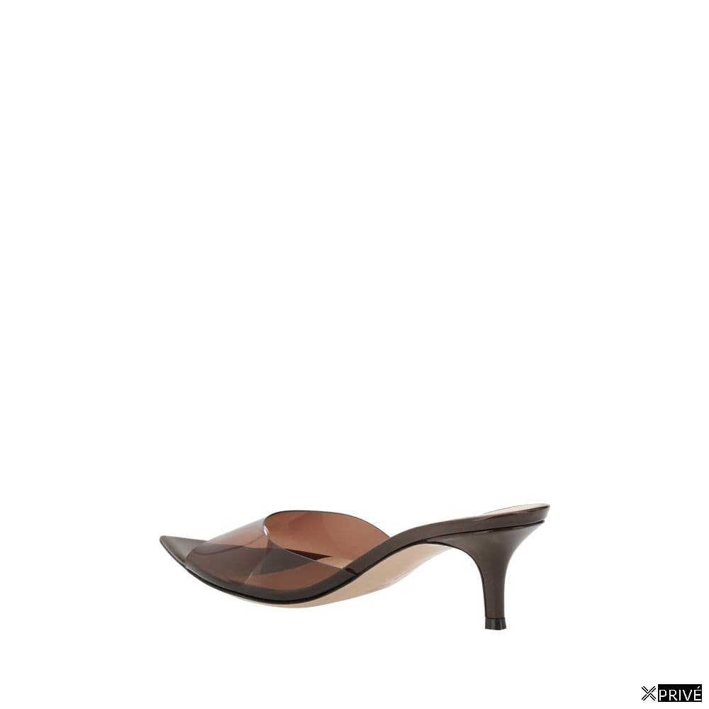 Sandales brunes — 3