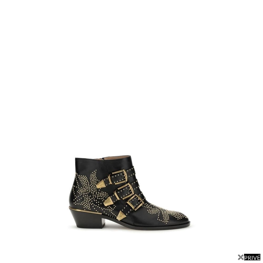 Bottes noires — 1