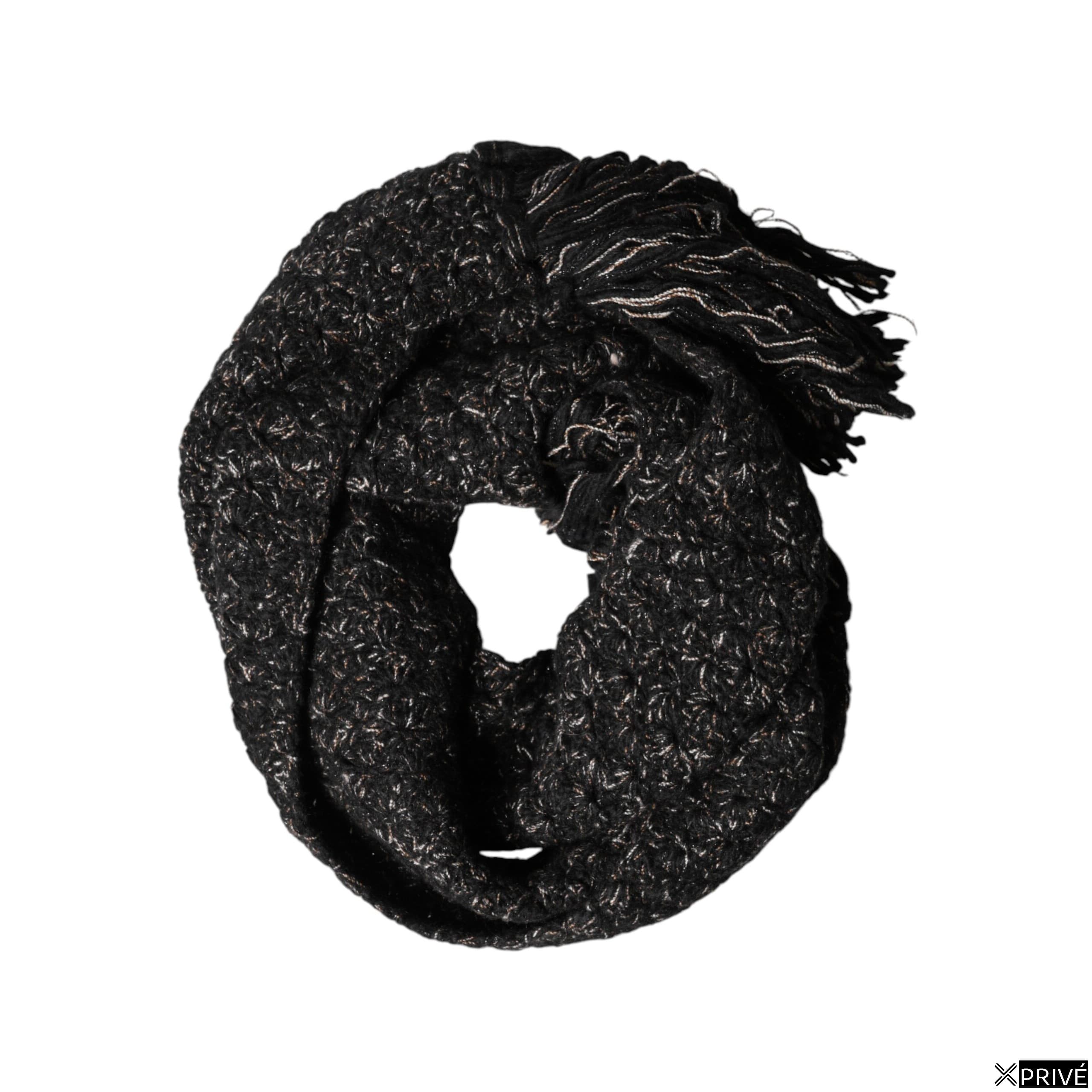 Écharpe noire — 4