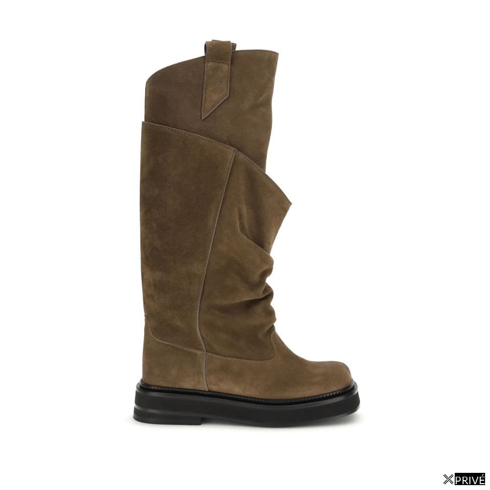Bottes brunes — 1
