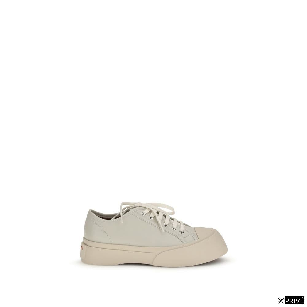 Chaussures de sport blanches — 1