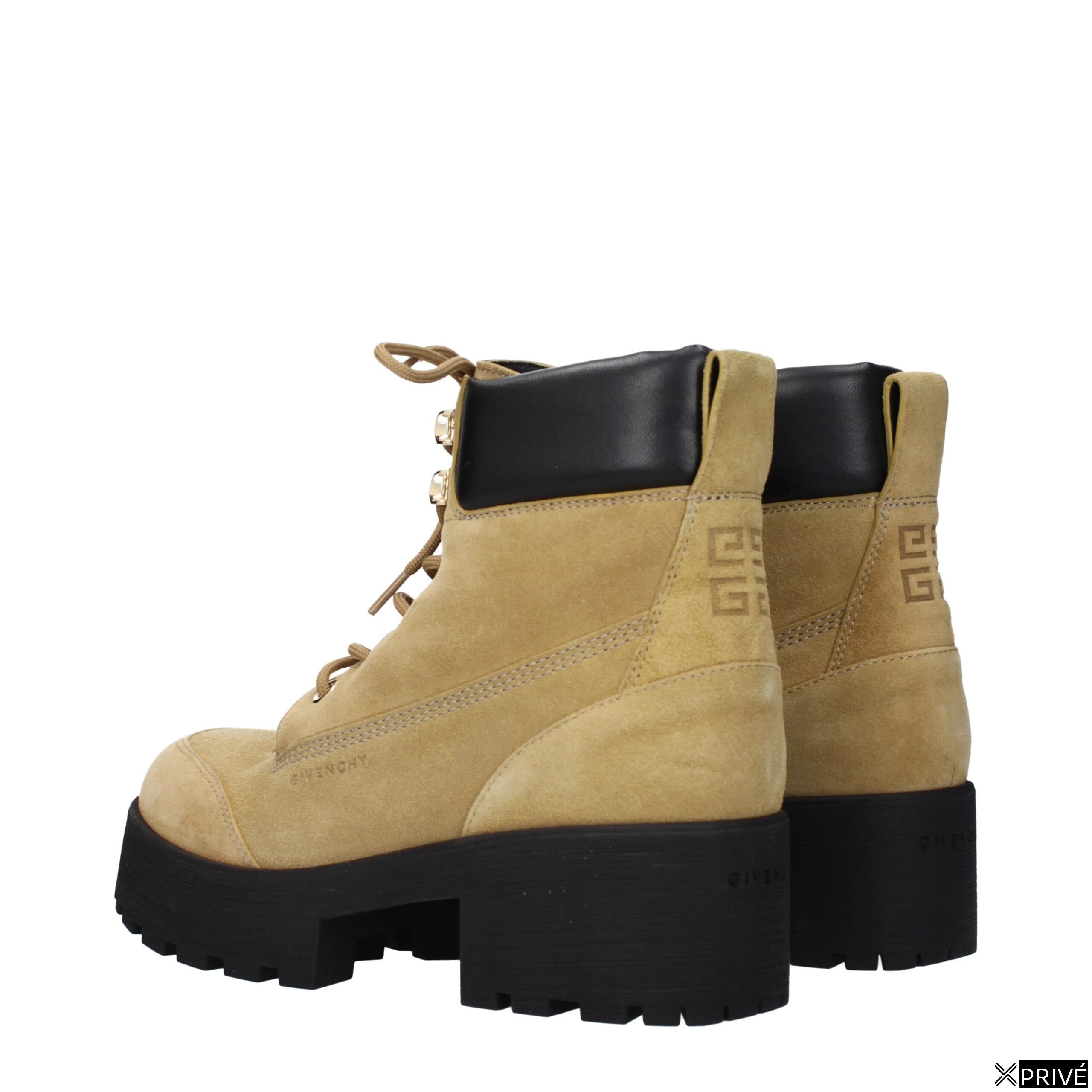 Bottes brunes — 4