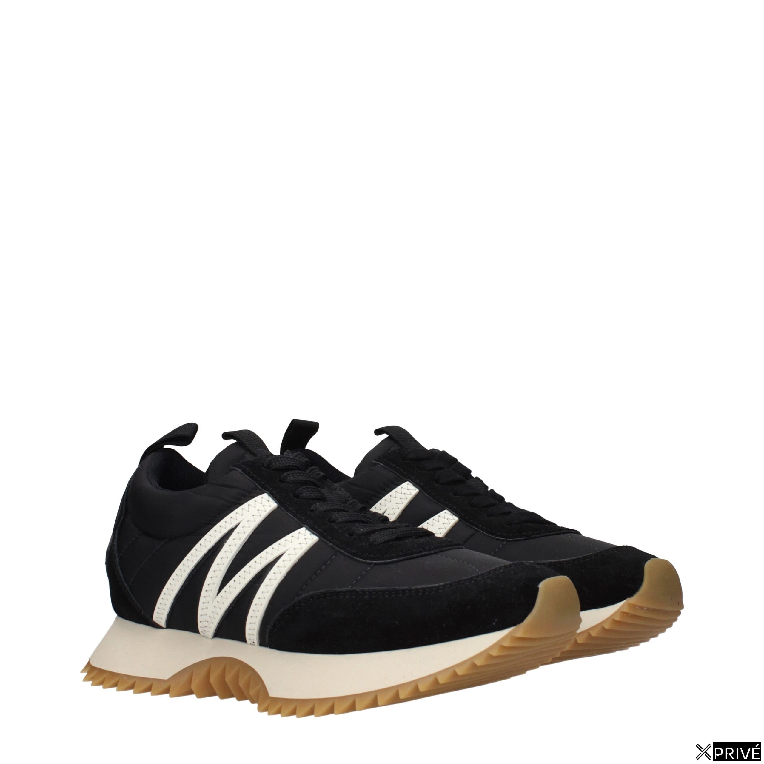 Chaussures de sport noires en Tissu — 2