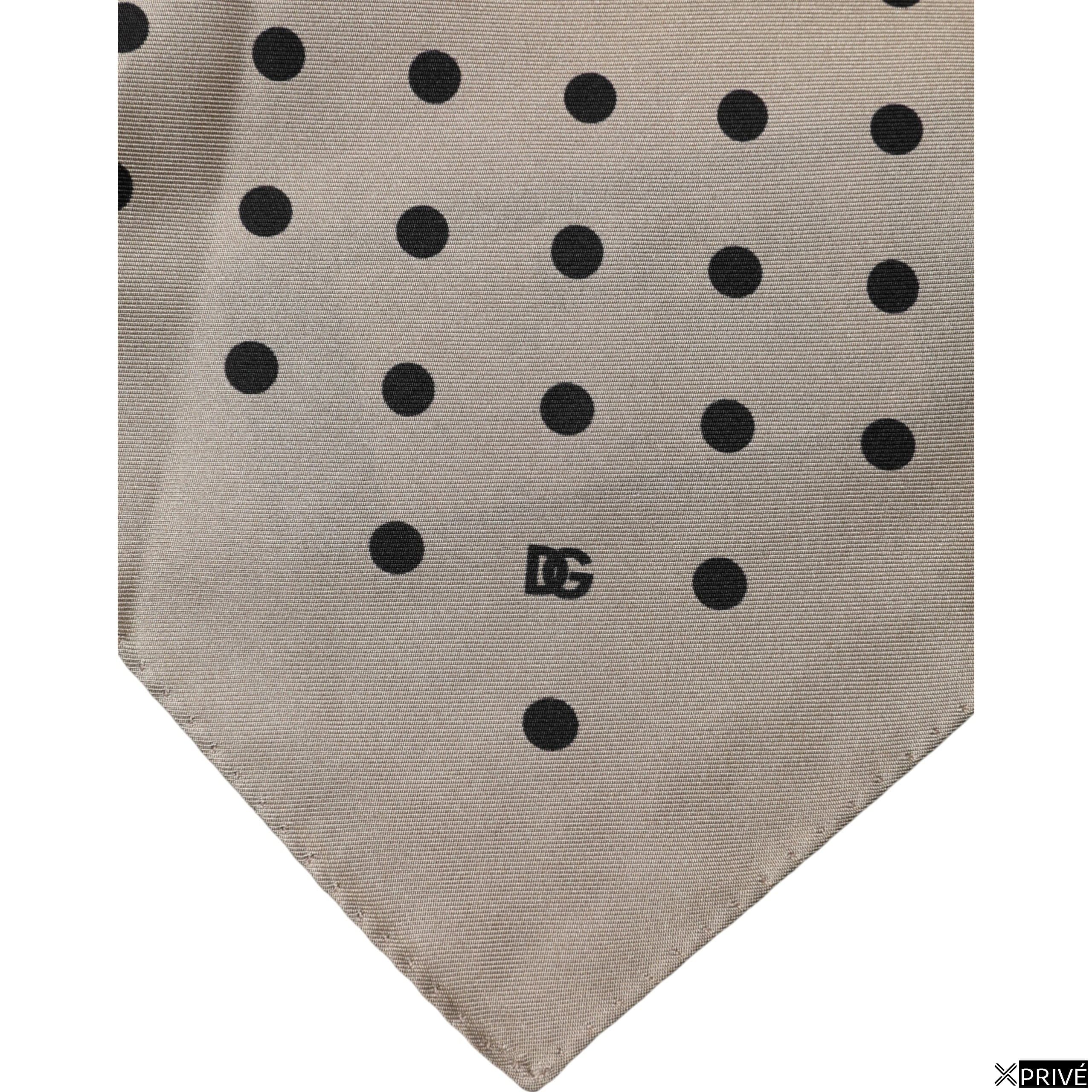 Mouchoir brun — 4
