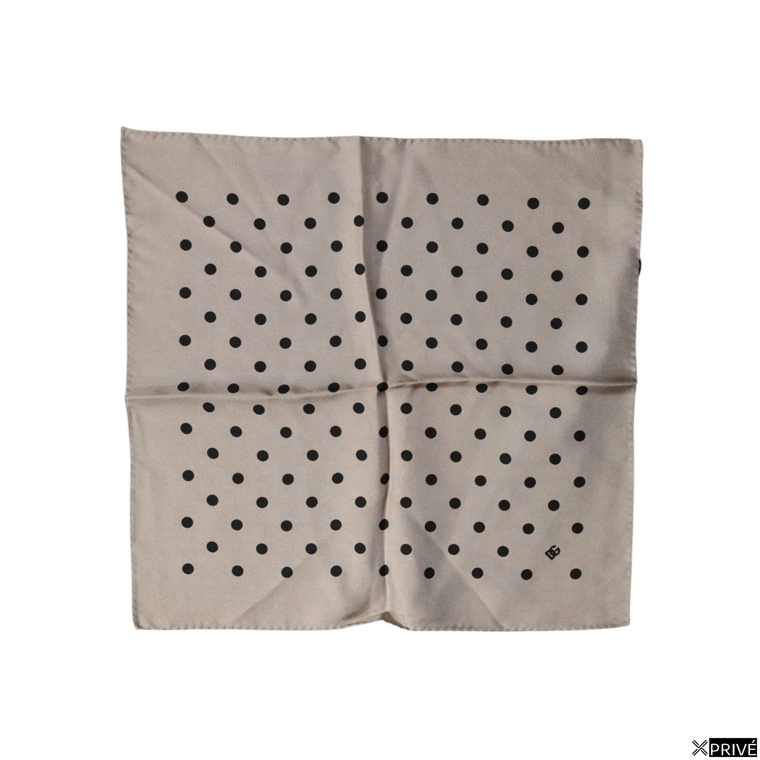 Mouchoir brun — 1