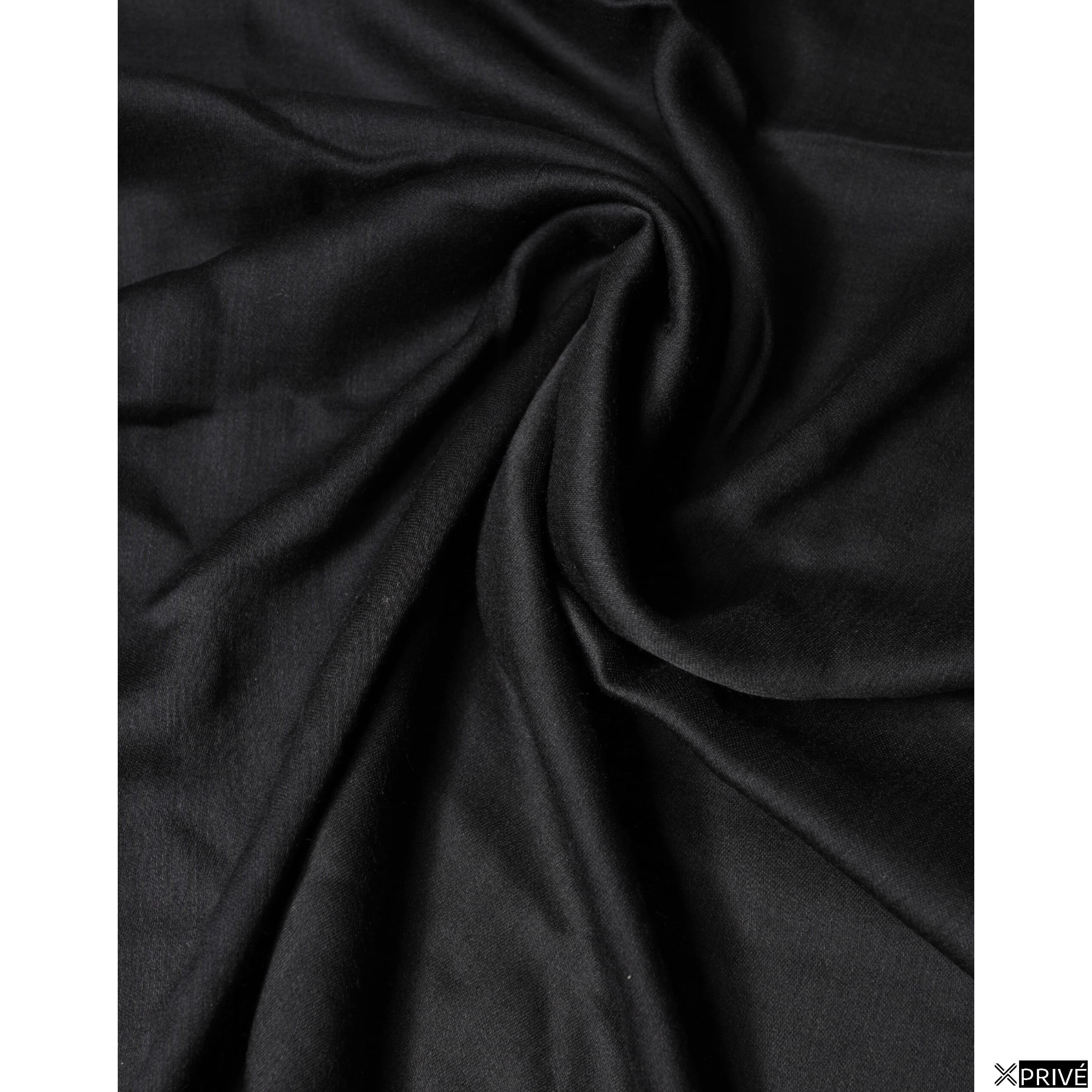 Écharpe noire — 3