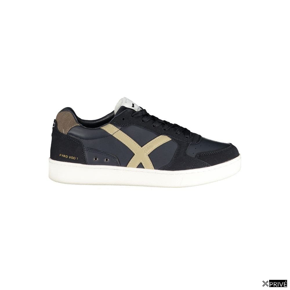 Chaussures de sport bleues — 1