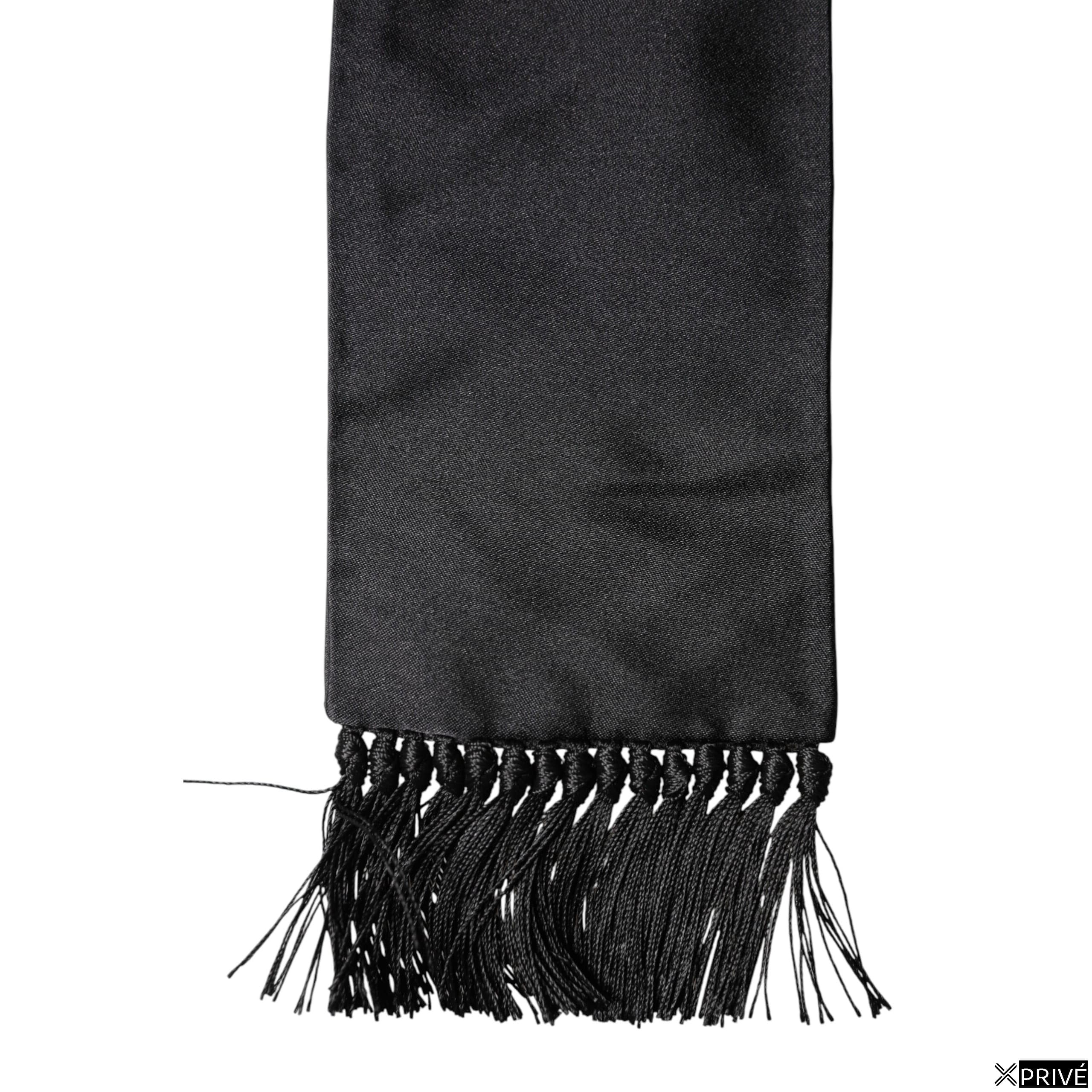 Écharpe noire — 4