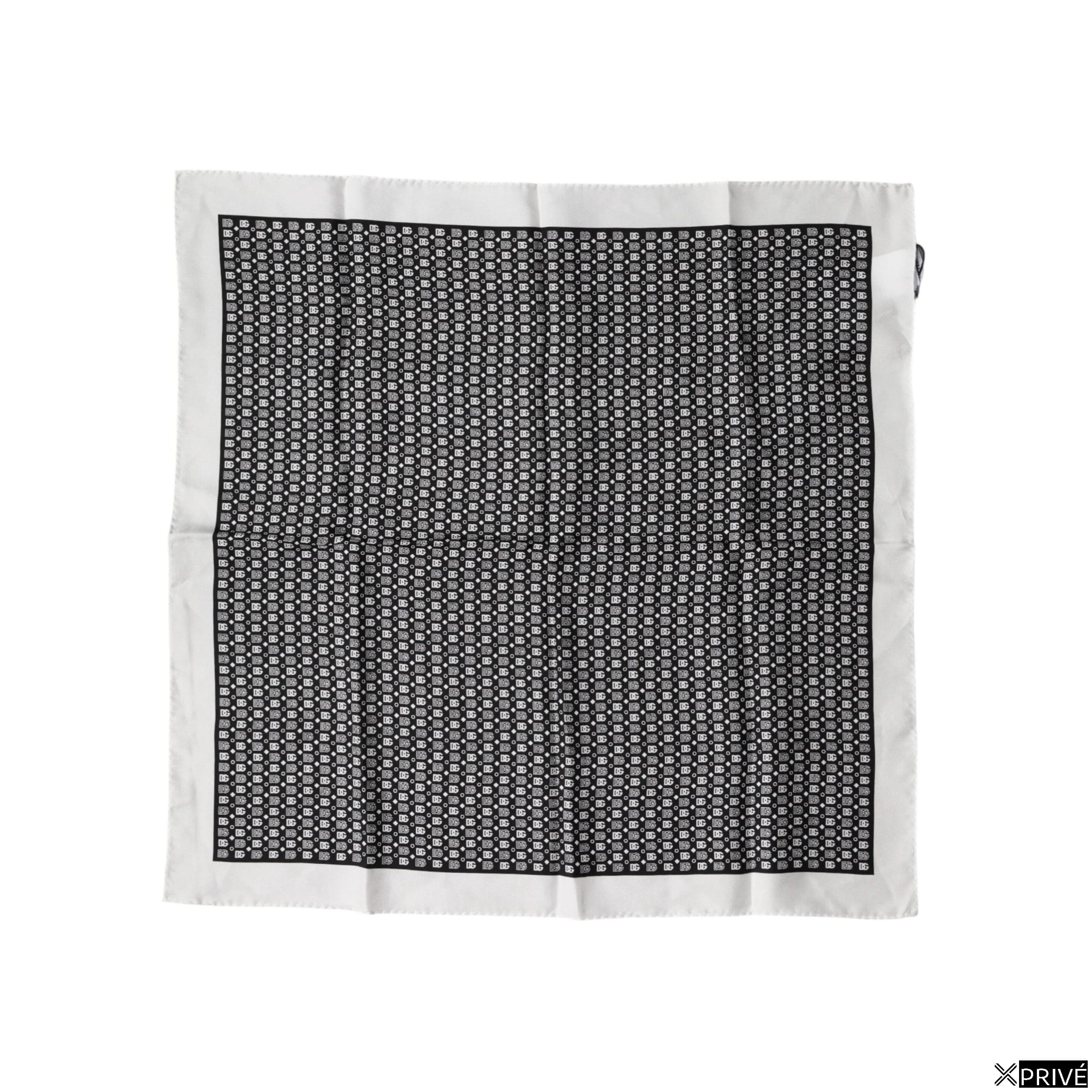 Mouchoir noir et blanc — 1