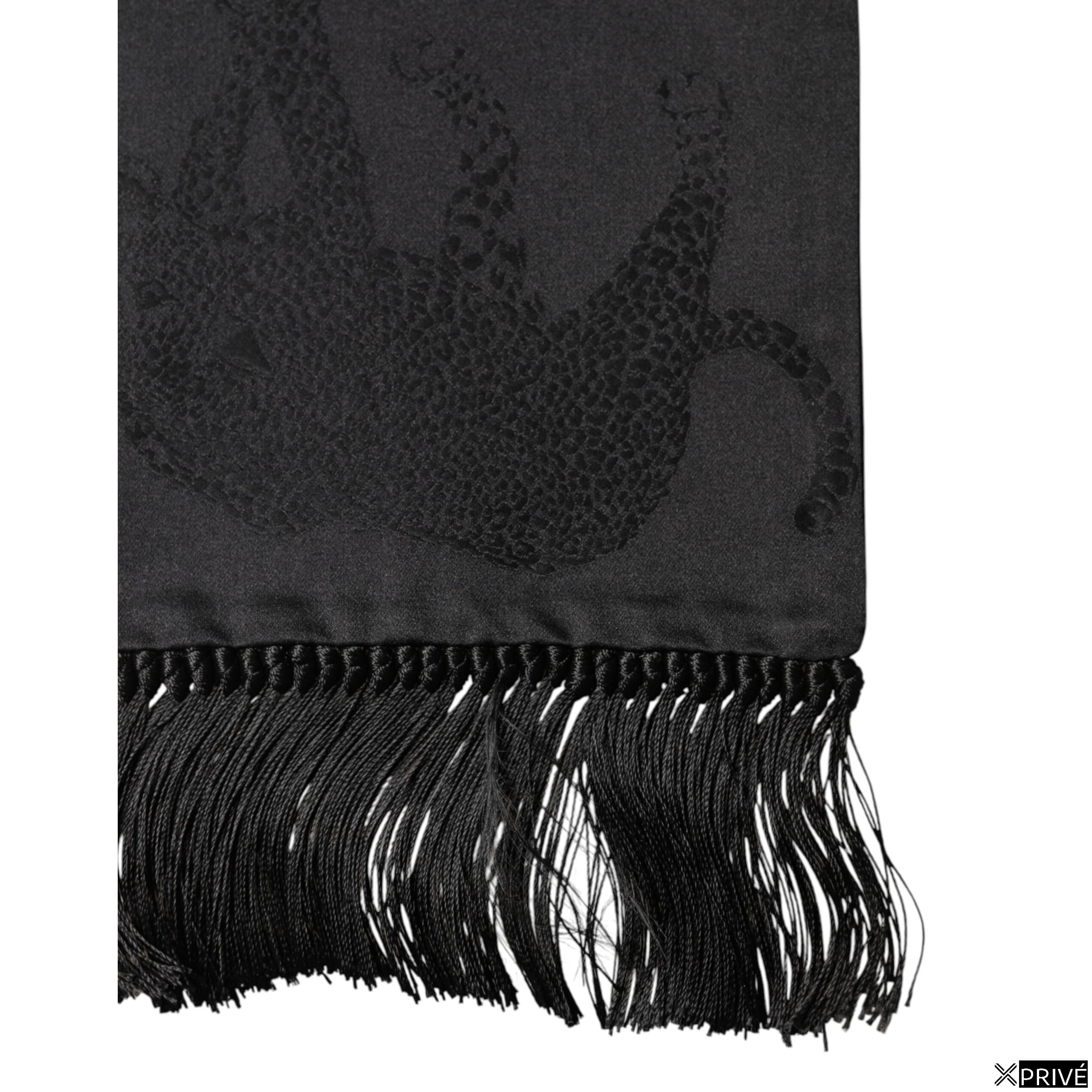 Écharpe noire — 3