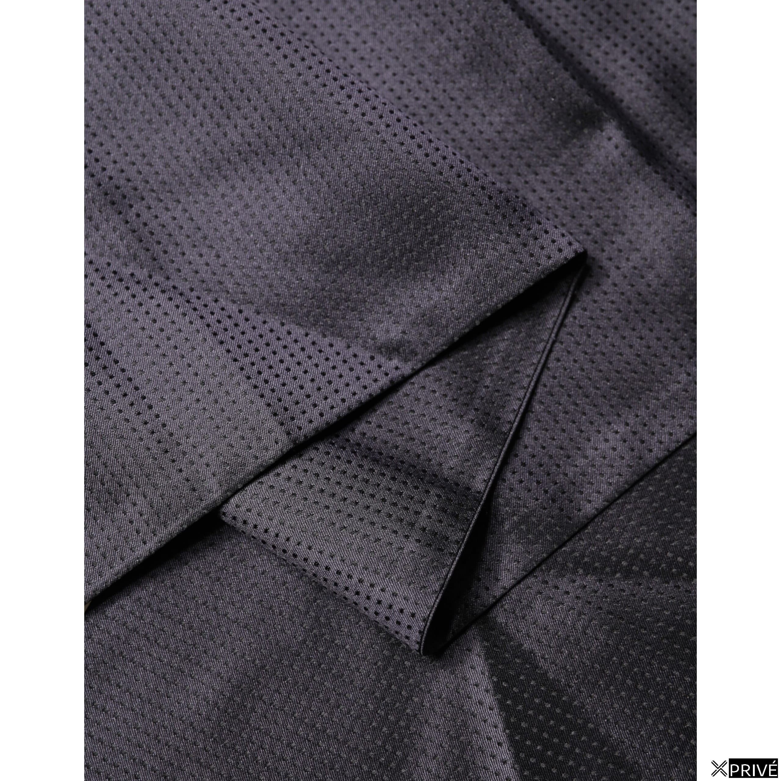 Écharpe noire — 4